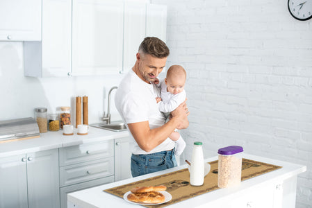 Il Bacio II Tapestry Table Runner