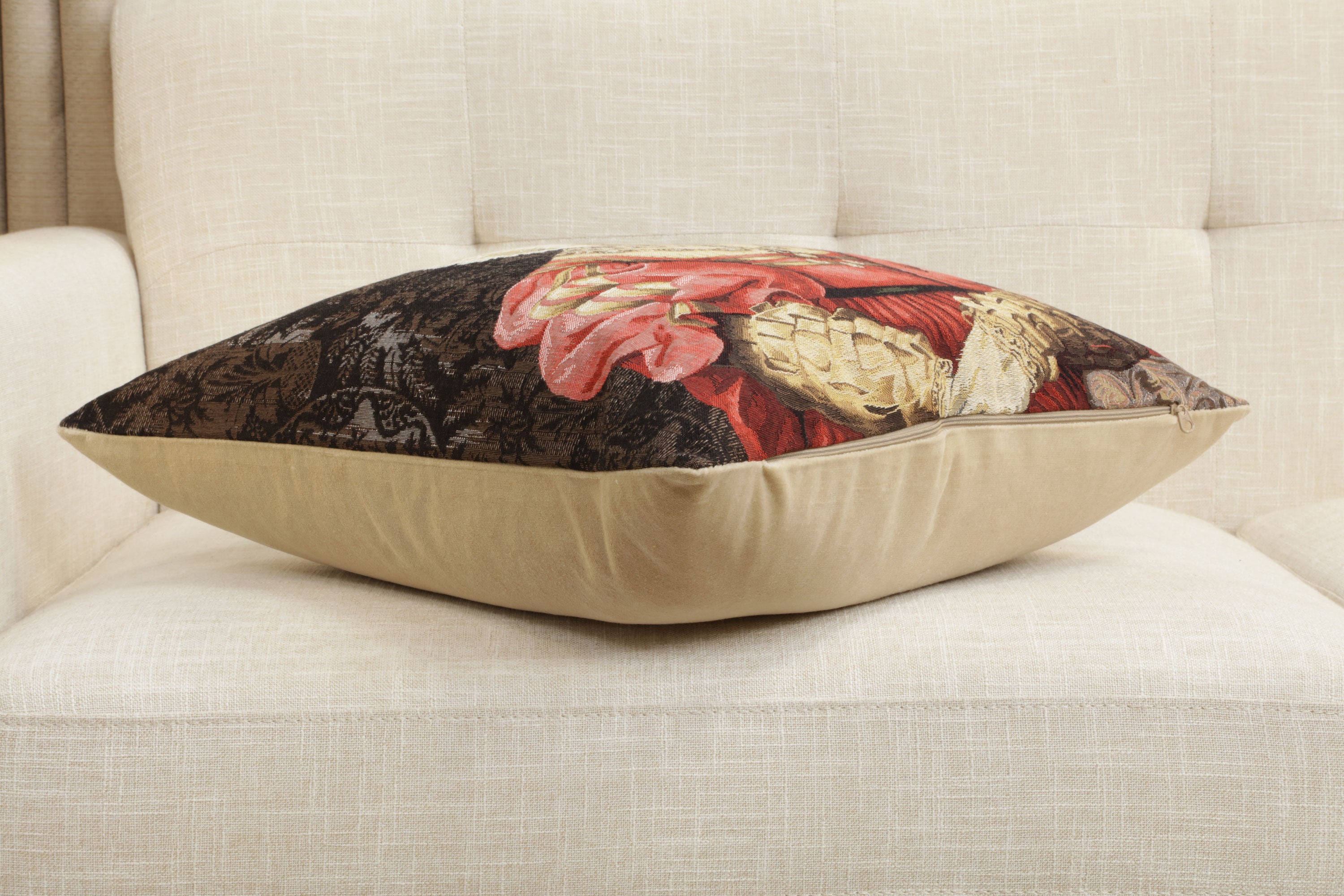 Cat With Crown A European Cushion Cover