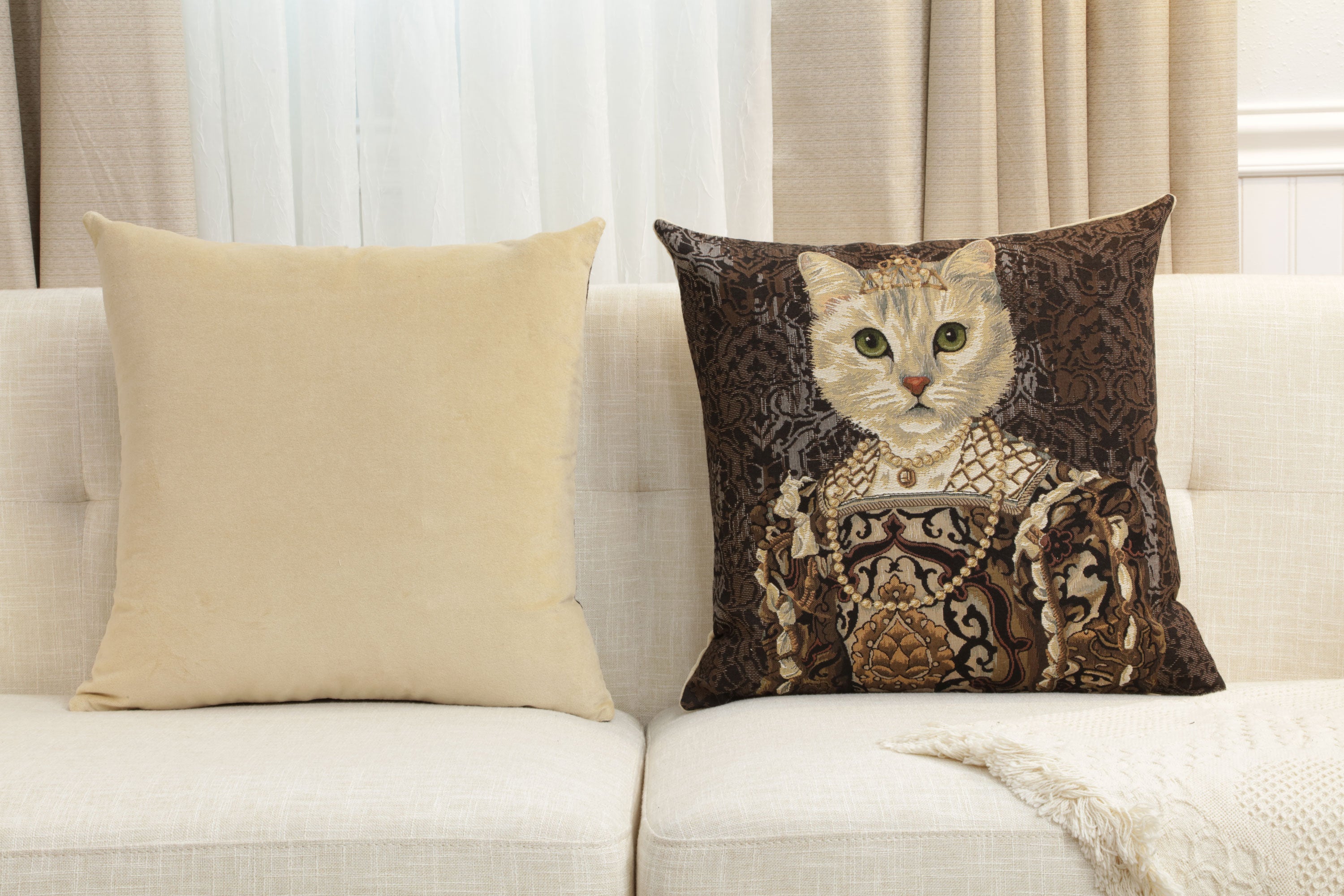 Cat With Crown B European Cushion Cover
