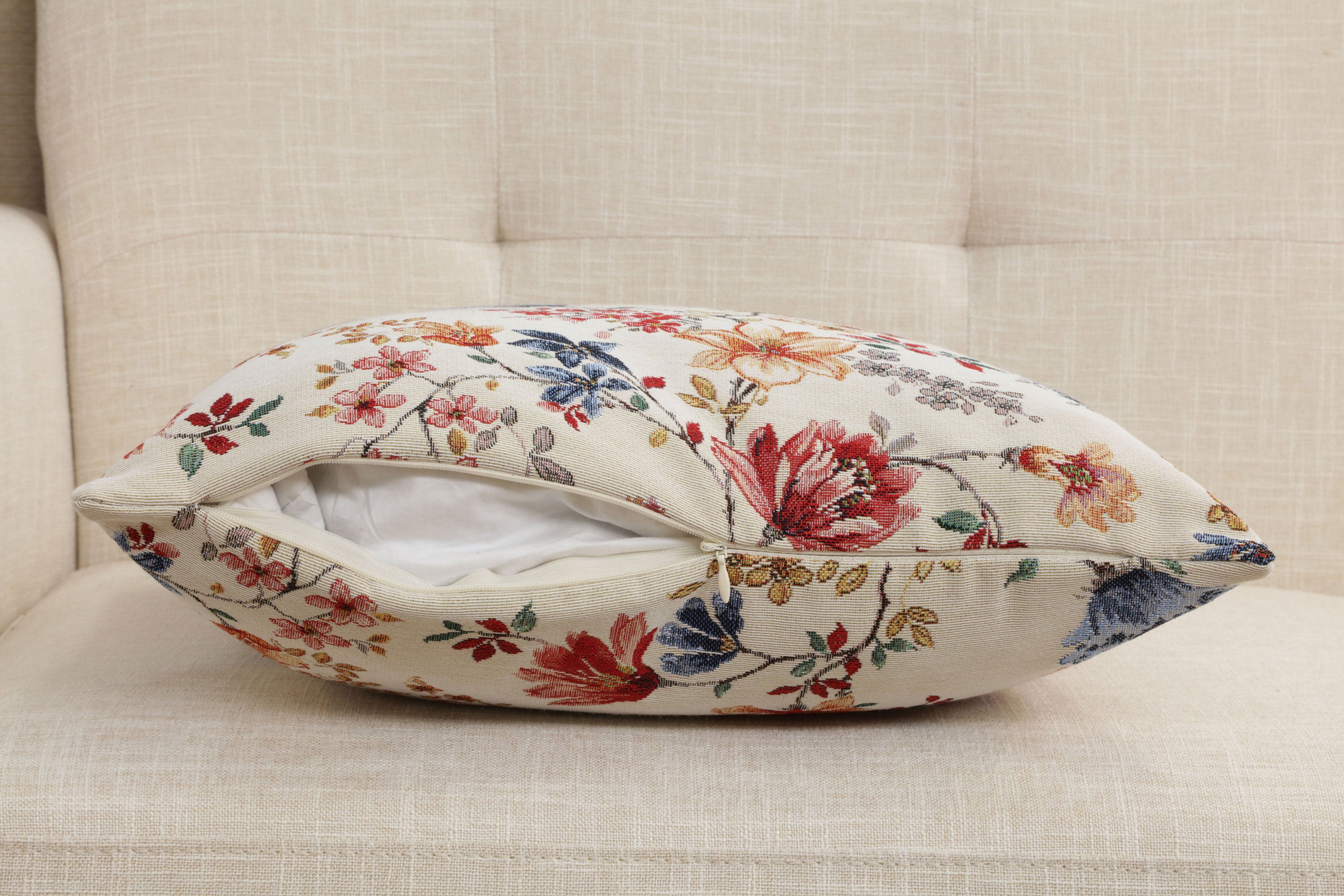 Lillium Cushion  Cover