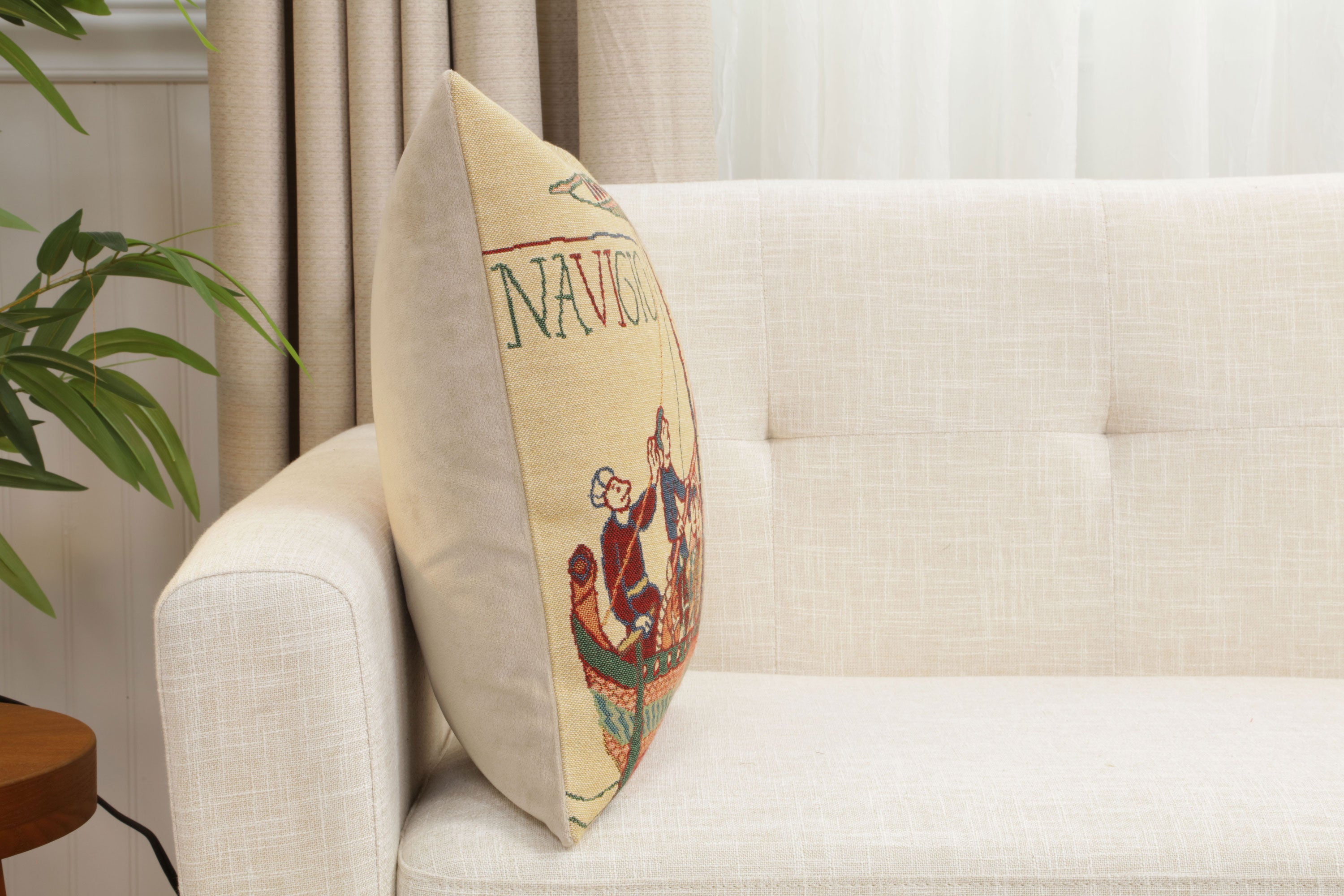 Bayeux Navigo Belgian Cushion Cover