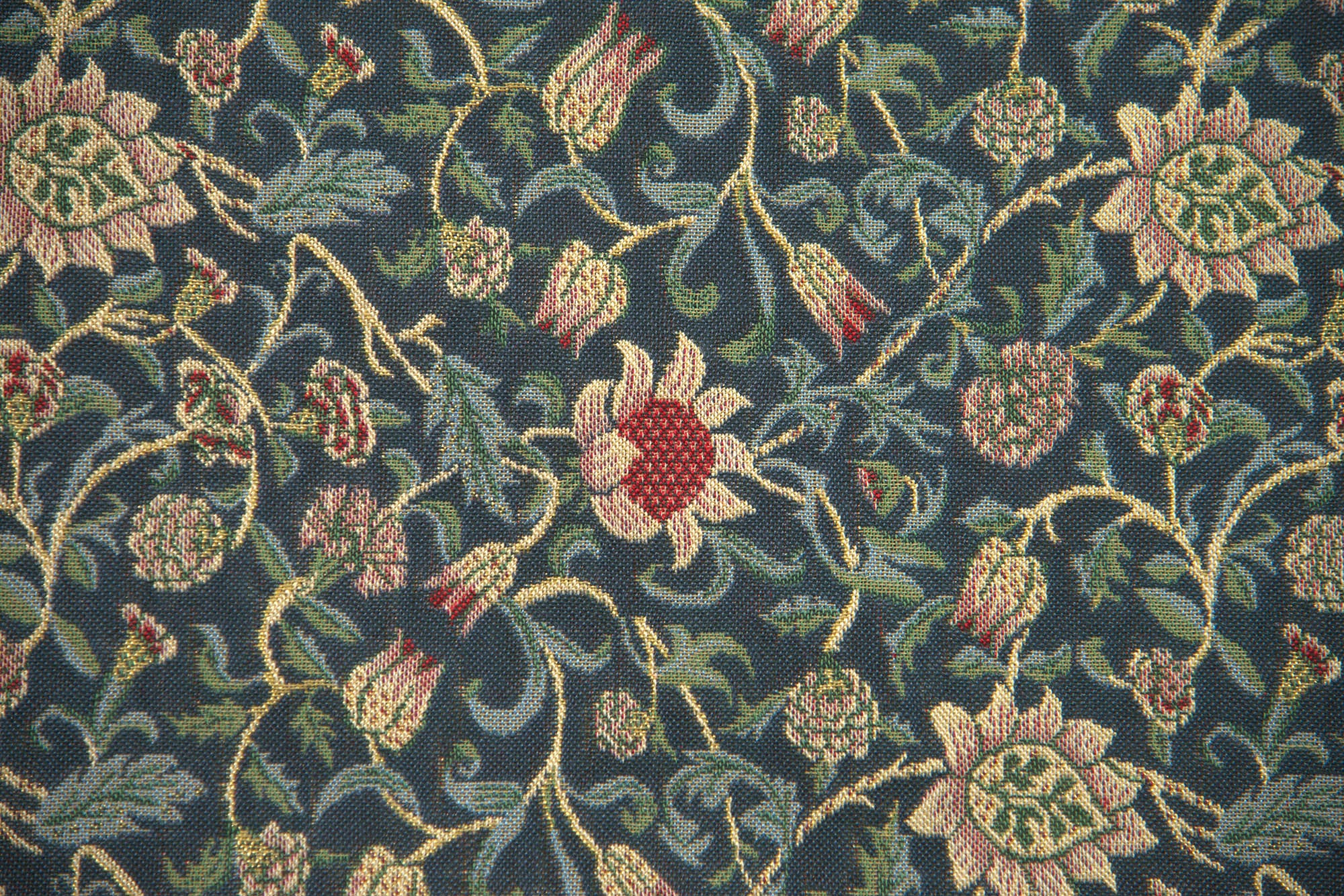 Fleurs de Morris Belgian Throw