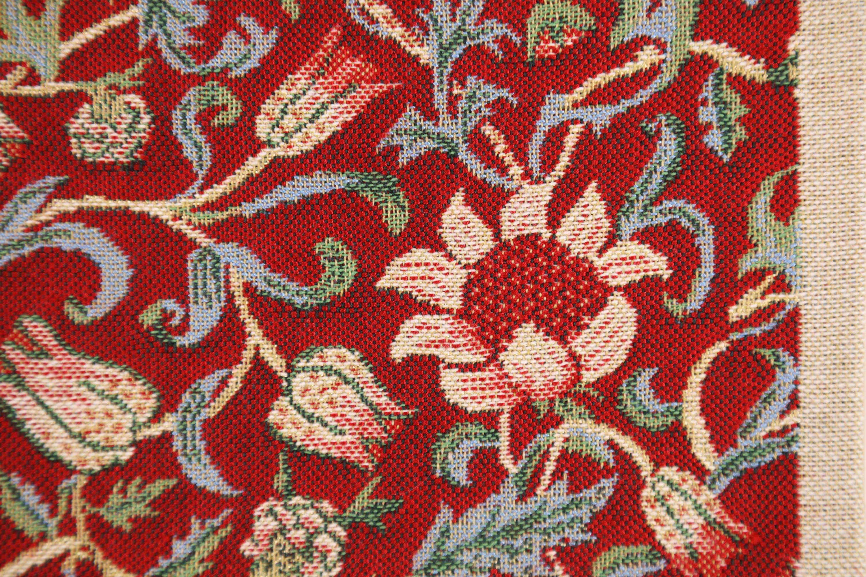 Fleurs de Morris Red Belgian Cushion Cover